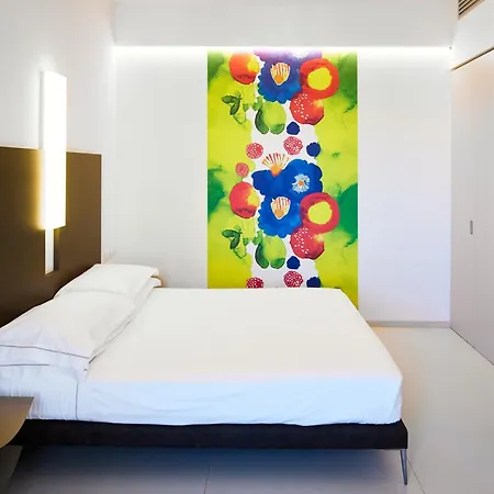 Cristallo Ξενοδοχείο με διαμερίσματα 4*