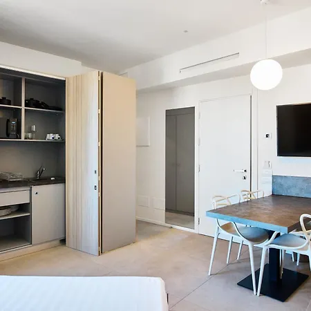 Ξενοδοχείο με διαμερίσματα Cristallo Σενιγκάλια