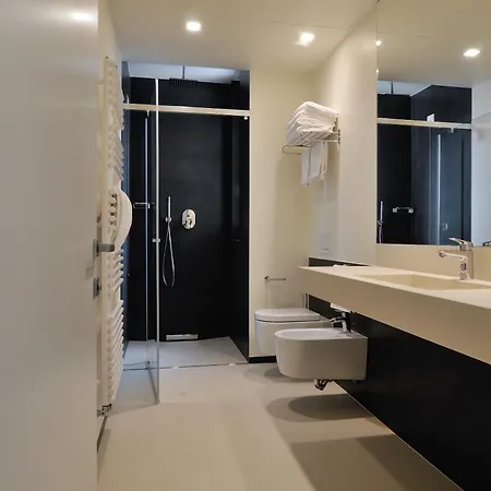 Cristallo Ξενοδοχείο με διαμερίσματα 4*